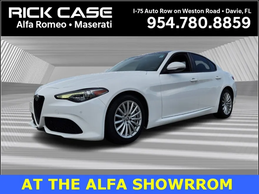 2022 Alfa Romeo Giulia SPRINT photo 1