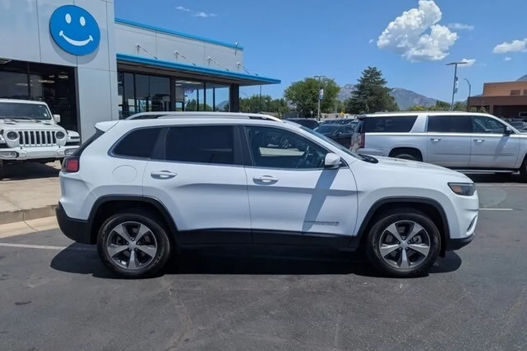 2019 Jeep Cherokee Limited photo 1