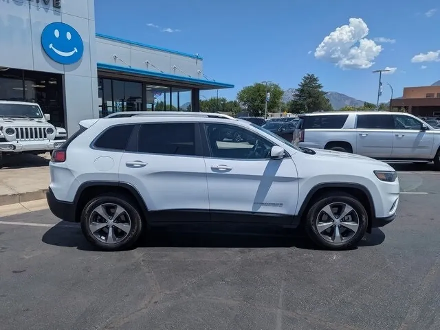 2019 Jeep Cherokee Limited photo 1