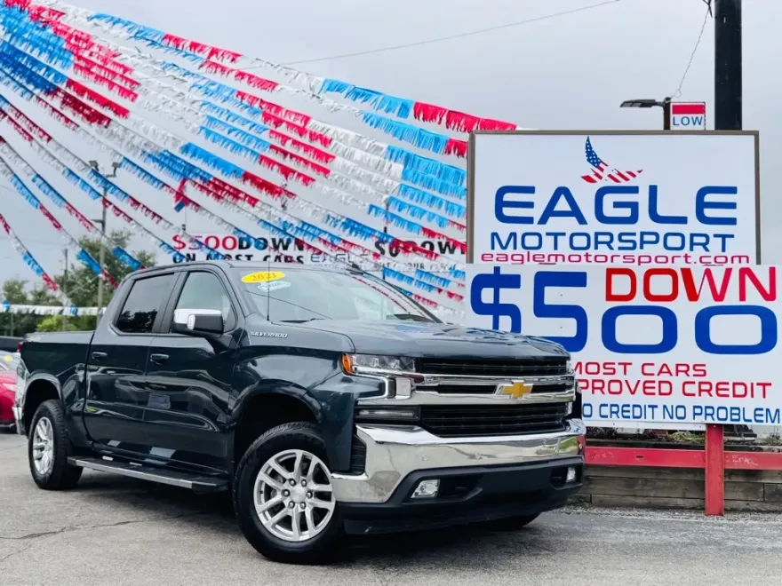 2021 Chevrolet Silverado LT photo 1