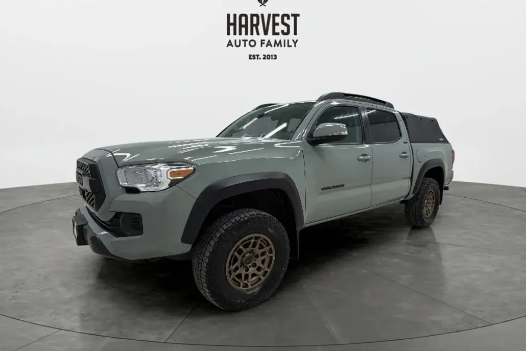 2023 Toyota Tacoma SR5 photo 1