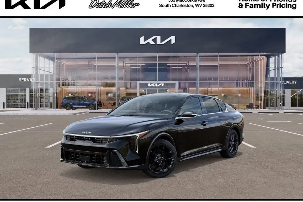 2025 Kia K4 GT-Line Turbo photo 1