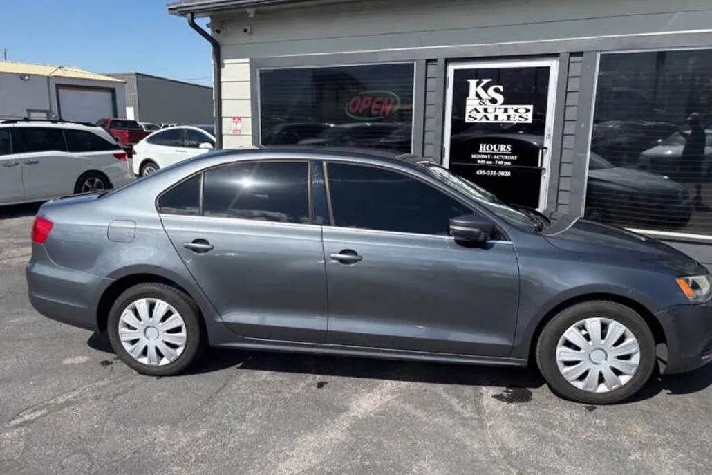 2013 Volkswagen Jetta SE photo 1