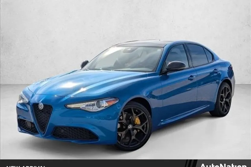 2021 Alfa Romeo Giulia Ti photo 1