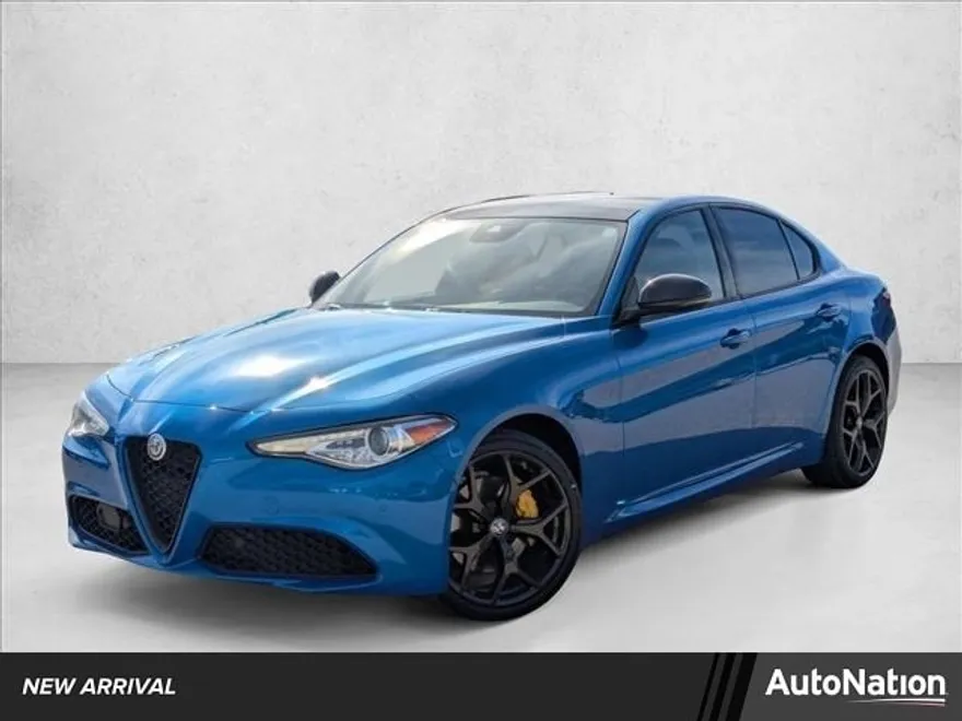 2021 Alfa Romeo Giulia Ti photo 1