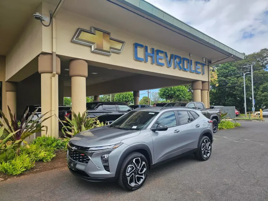 2025 Chevrolet Trax photo 1