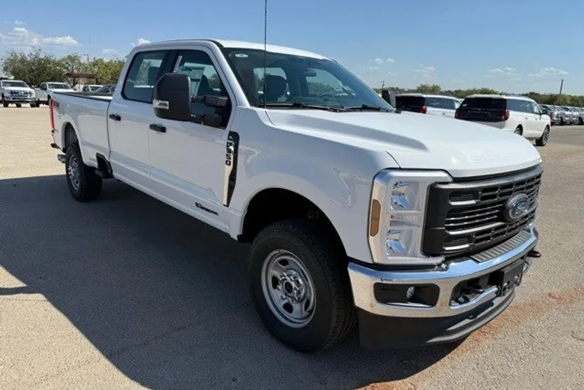 2026 Ford F-350 XL photo 1