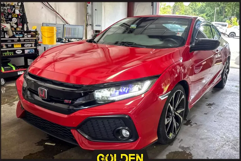 2018 Honda Civic Si photo 1