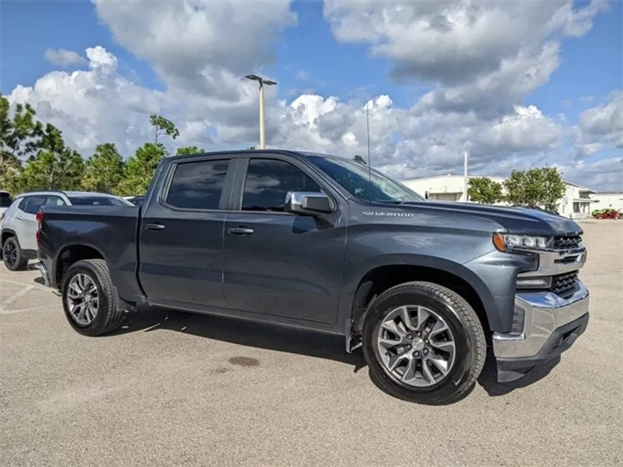 2020 Chevrolet Silverado 1500 LT photo 1