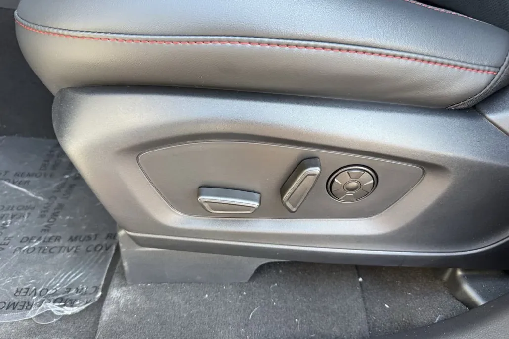 2025 Ford Explorer ST photo 1