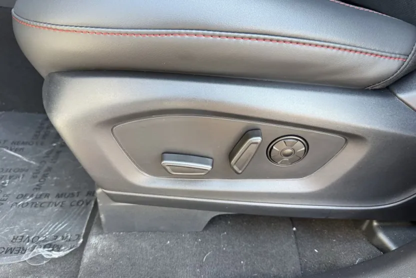 2025 Ford Explorer ST photo 1