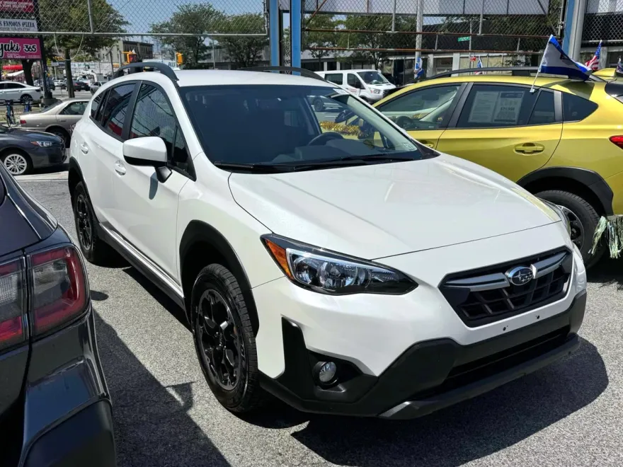 2023 Subaru Crosstrek Premium photo 1