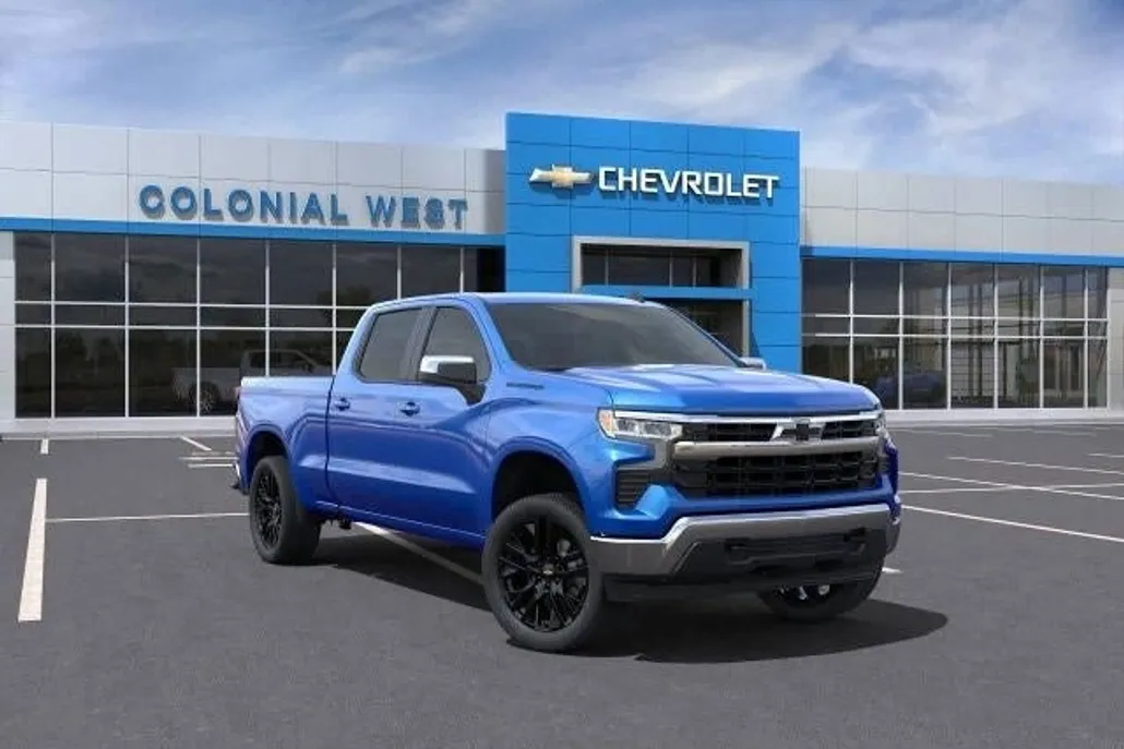 2025 Chevrolet Silverado 1500 LT photo 1