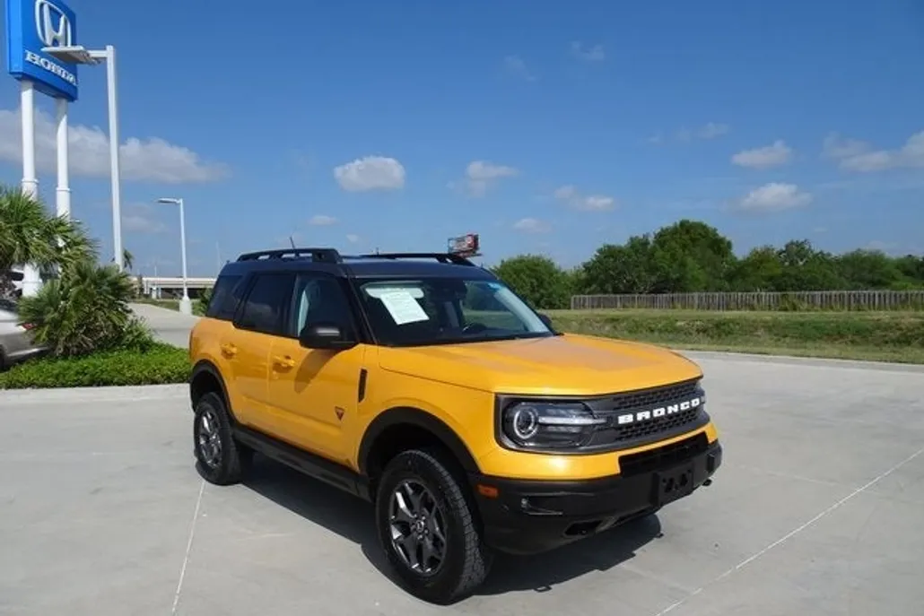 2022 Ford Bronco Badlands photo 1