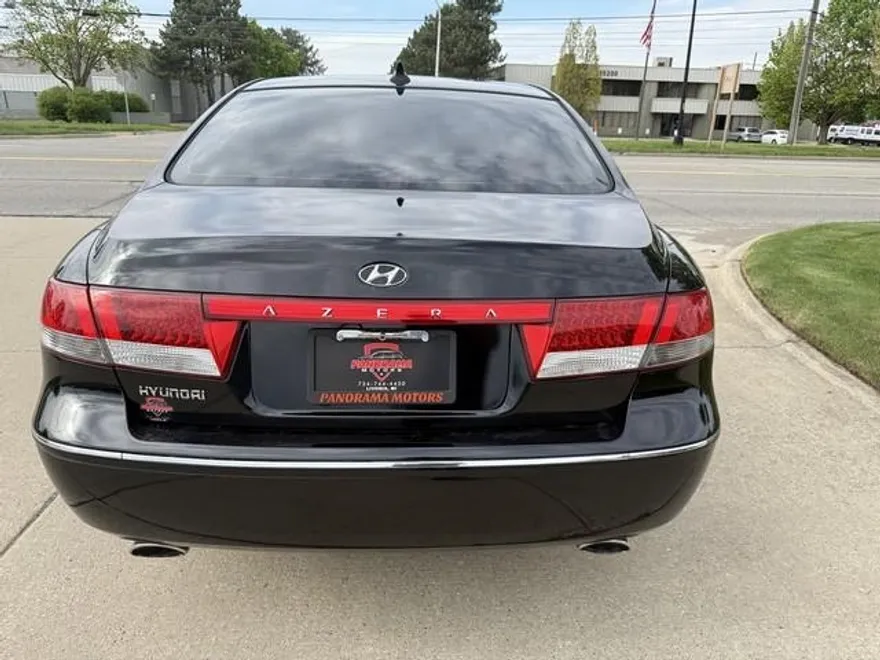 2010 Hyundai Azera GLS photo 1