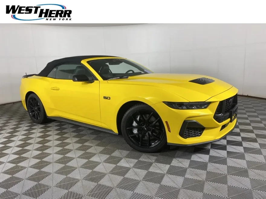 2024 Ford Mustang GT Premium Convertible photo 1
