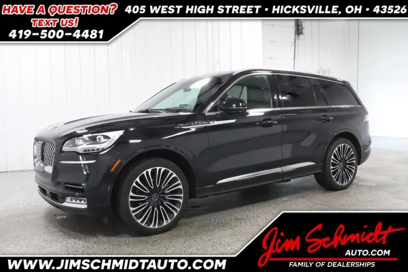 2023 Lincoln Aviator Black Label photo 1