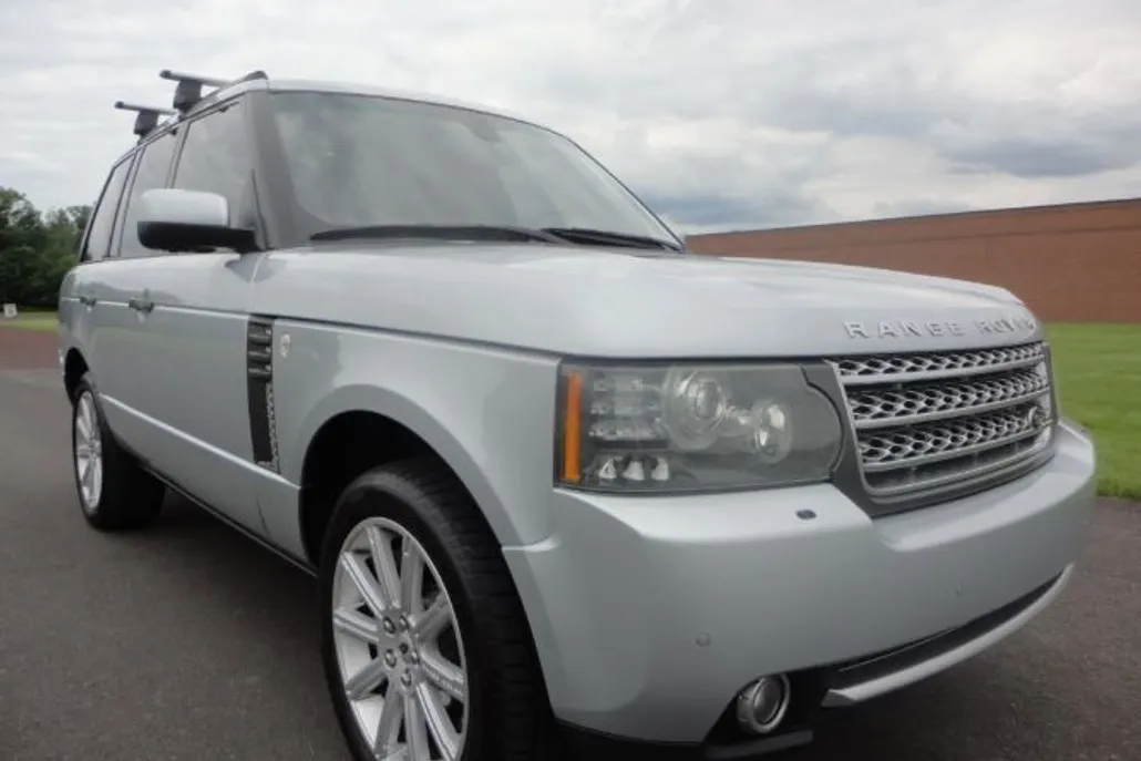 2010 Land Rover Range Rover SuperCharged photo 1