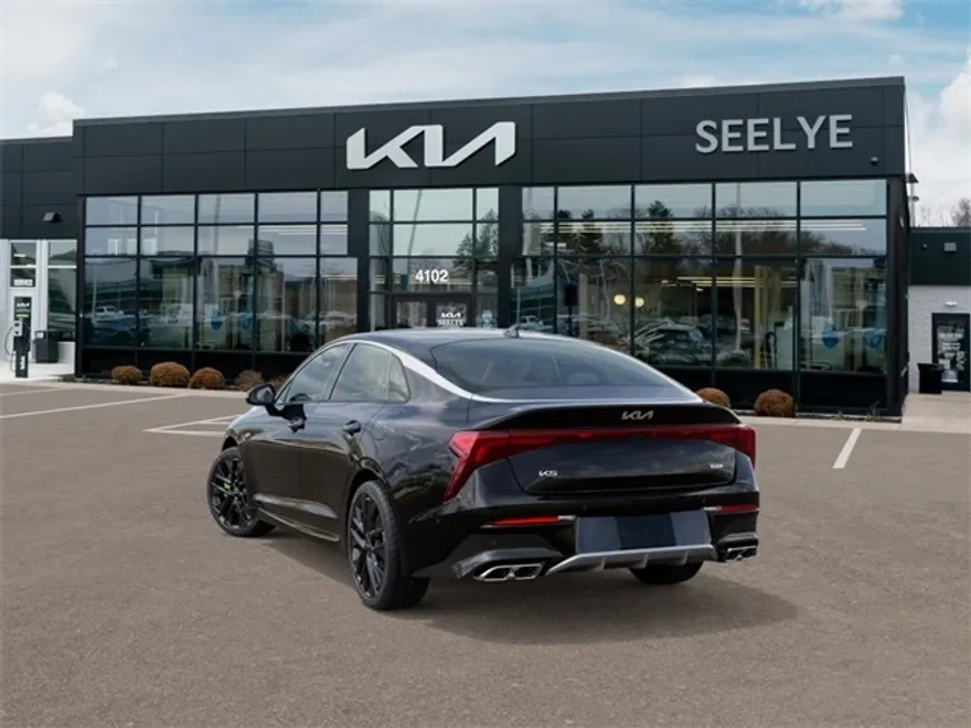 2026 Kia K5 GT photo 1