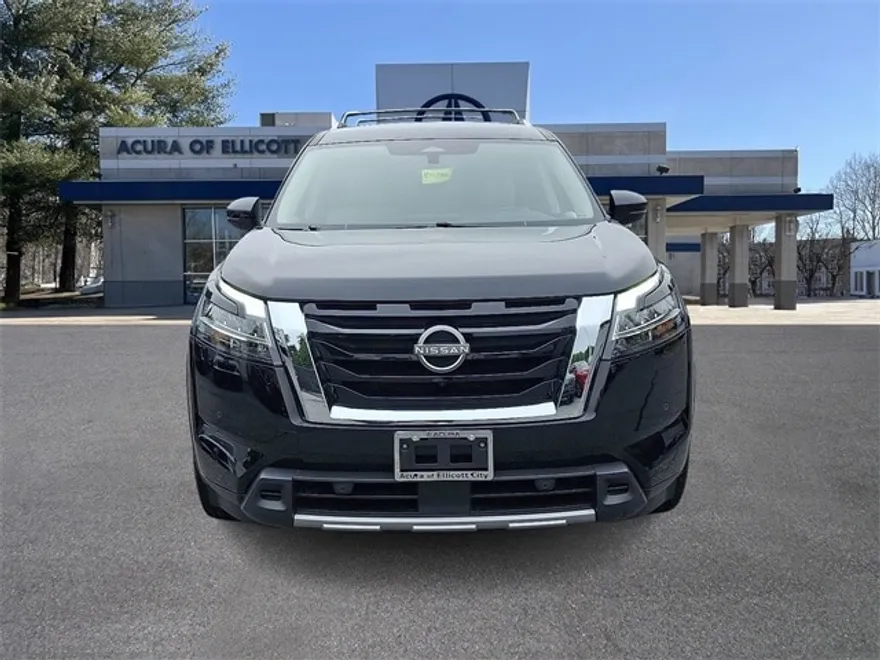 2023 Nissan Pathfinder SL photo 1