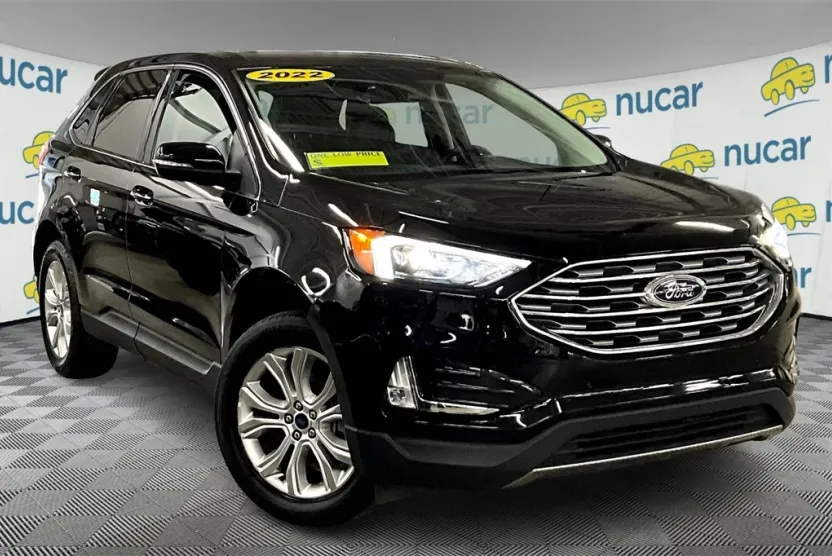 2022 Ford Edge Titanium photo 1