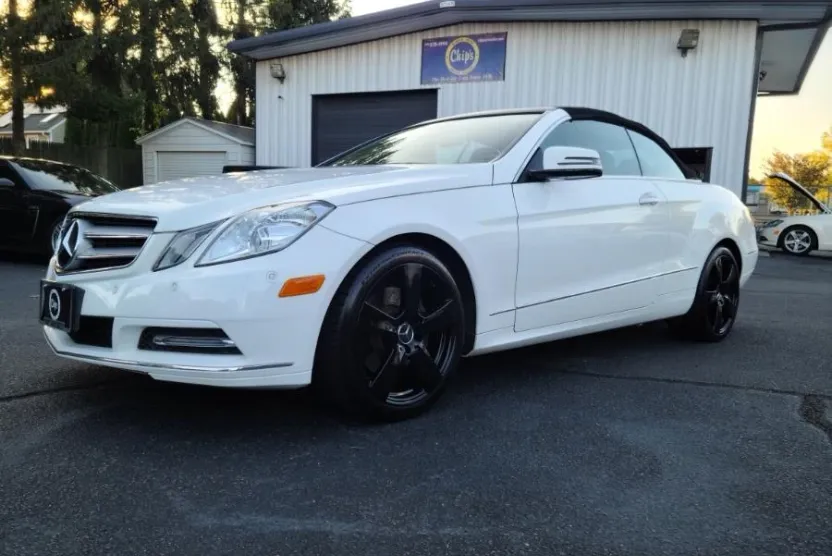 2013 Mercedes Benz E Cabriolet 350 photo 1