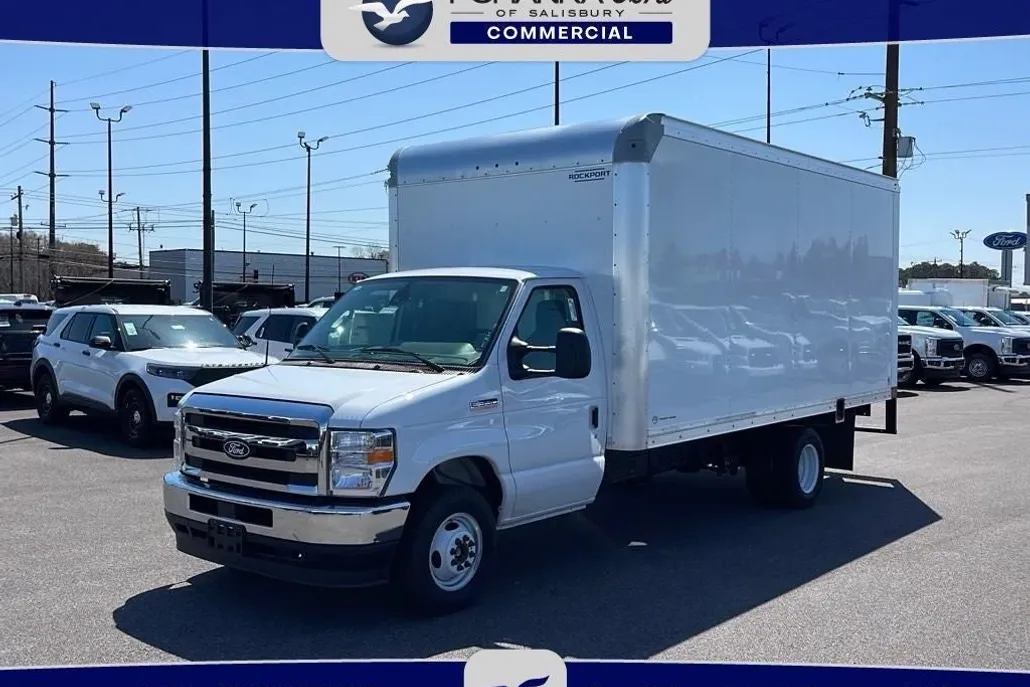 2026 Ford E-350 Base photo 1