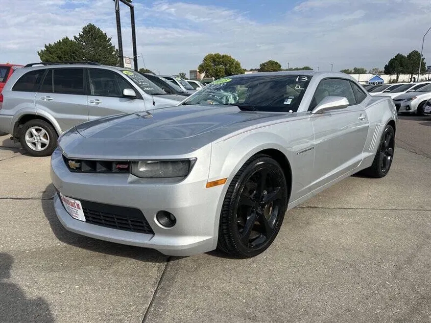 2015 Chevrolet Camaro Coupe 1LT photo 1