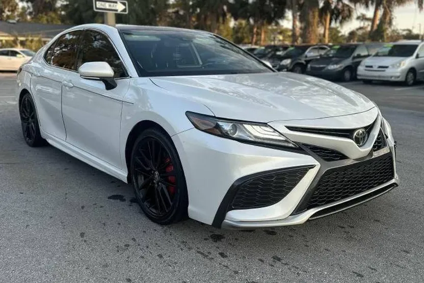 2021 Toyota Camry XSE V6 photo 1