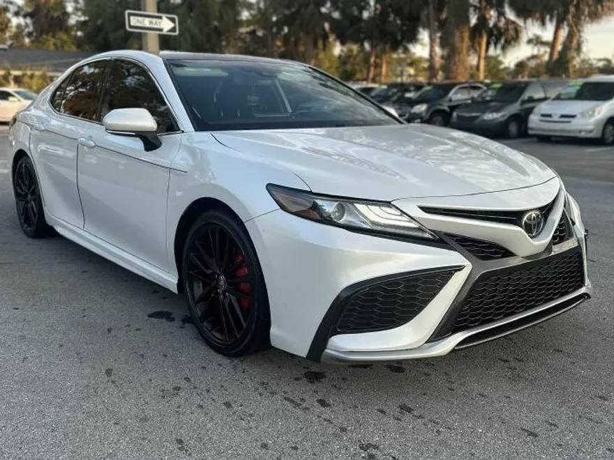 2021 Toyota Camry XSE V6 photo 1