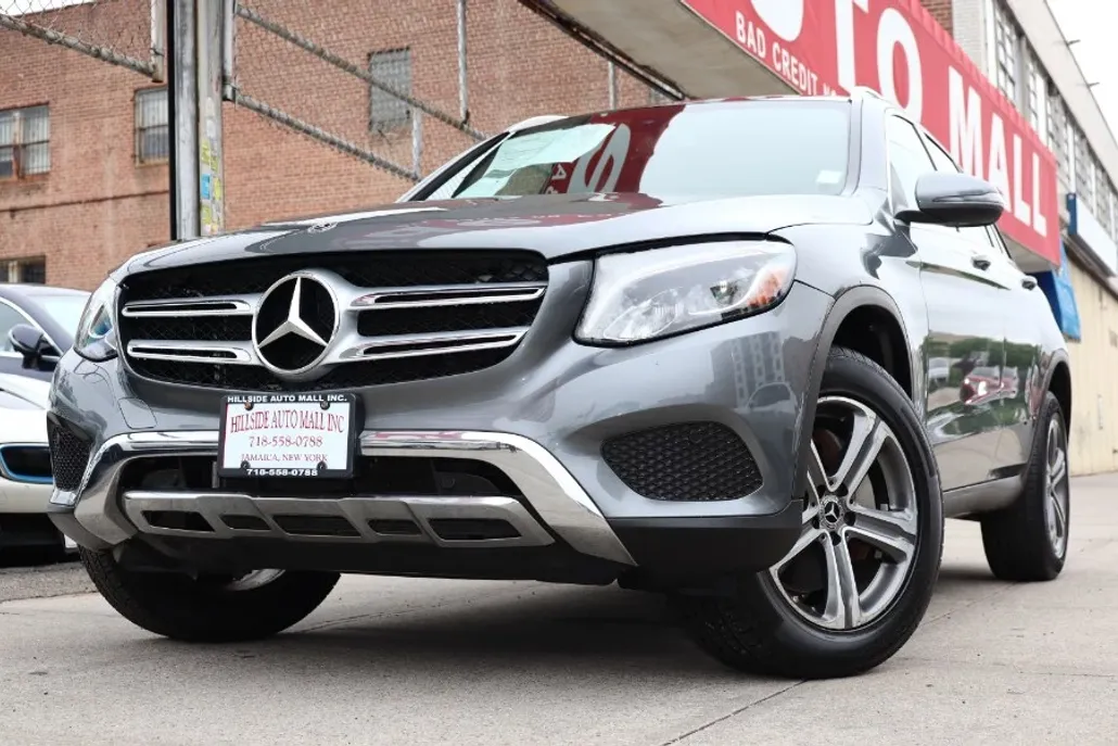 2019 Mercedes Benz GLC 300 4MATIC photo 1