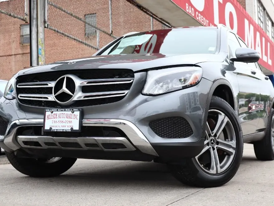 2019 Mercedes Benz GLC 300 4MATIC photo 1