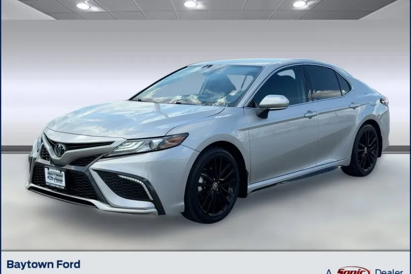 2023 Toyota Camry XSE photo 1