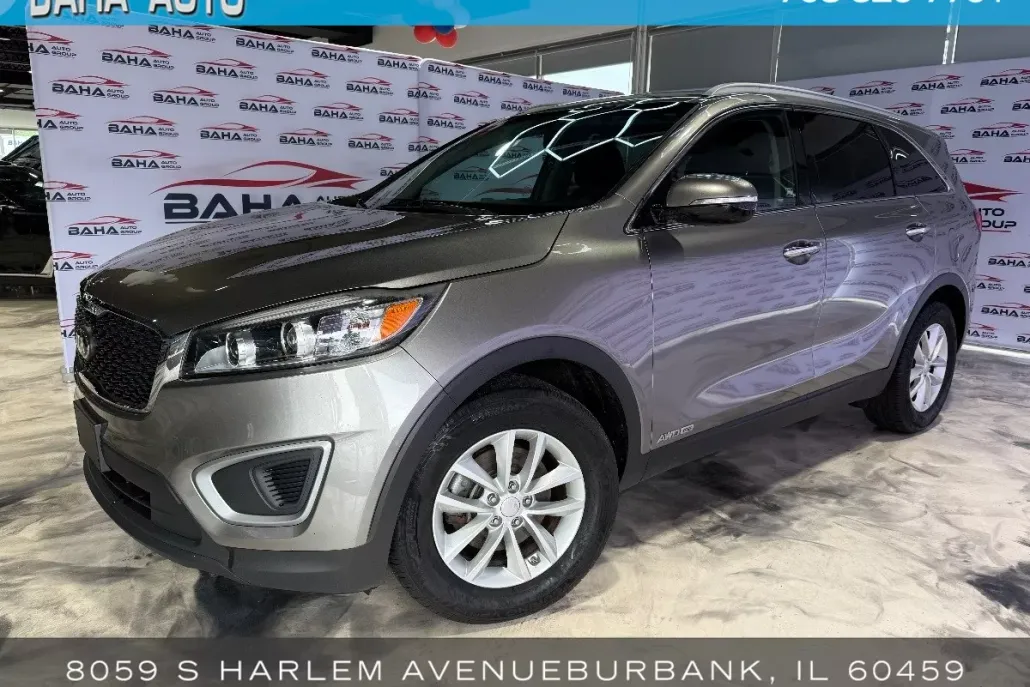 2017 Kia Sorento LX V6 photo 1