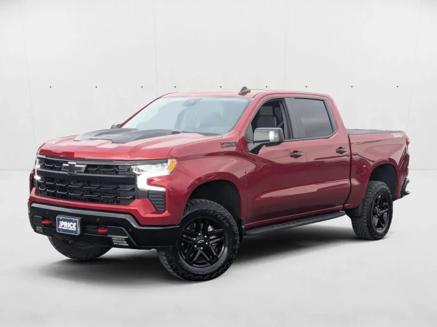 2024 Chevrolet Silverado 1500 LT Trail Boss photo 1