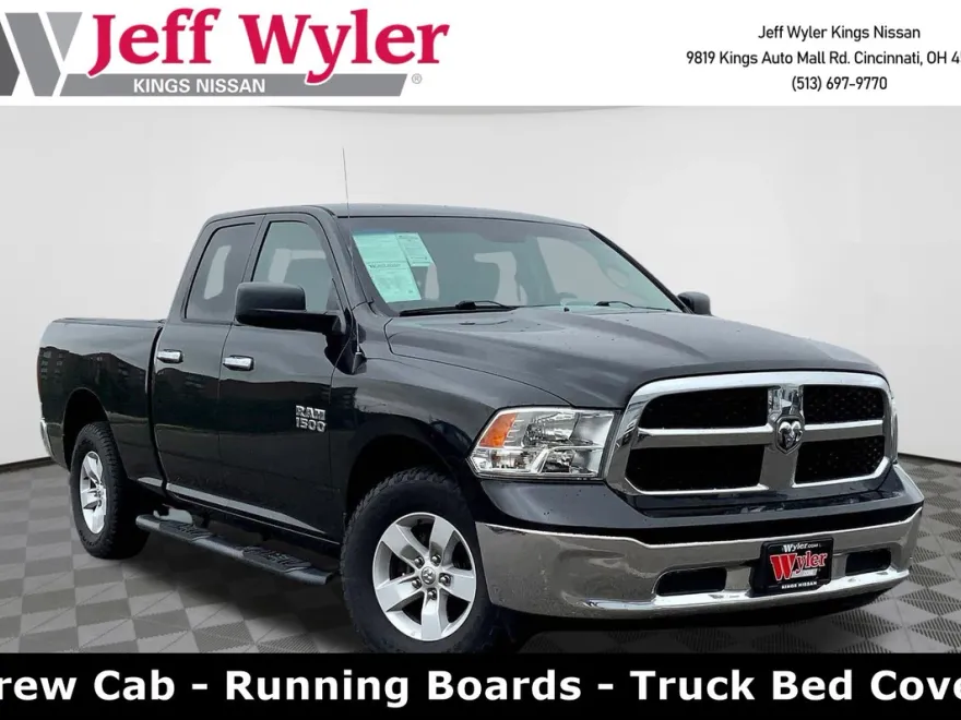 2017 Ram 1500 SLT photo 1