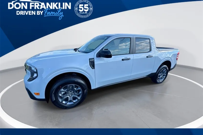 2025 Ford Maverick XLT photo 1