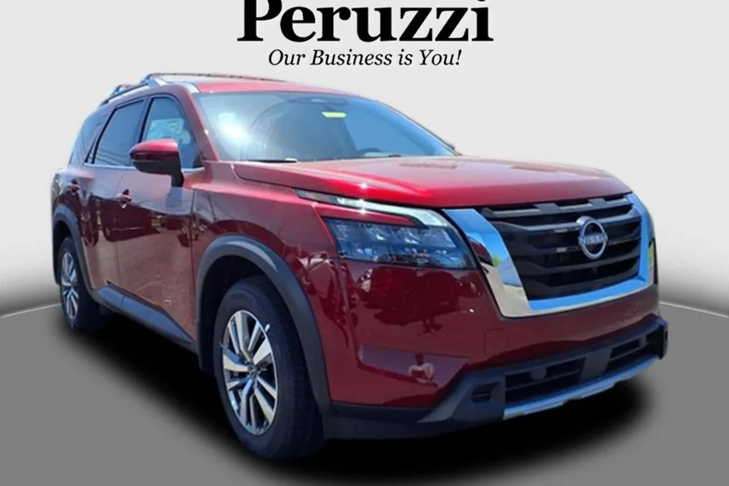 2025 Nissan Pathfinder SL photo 1