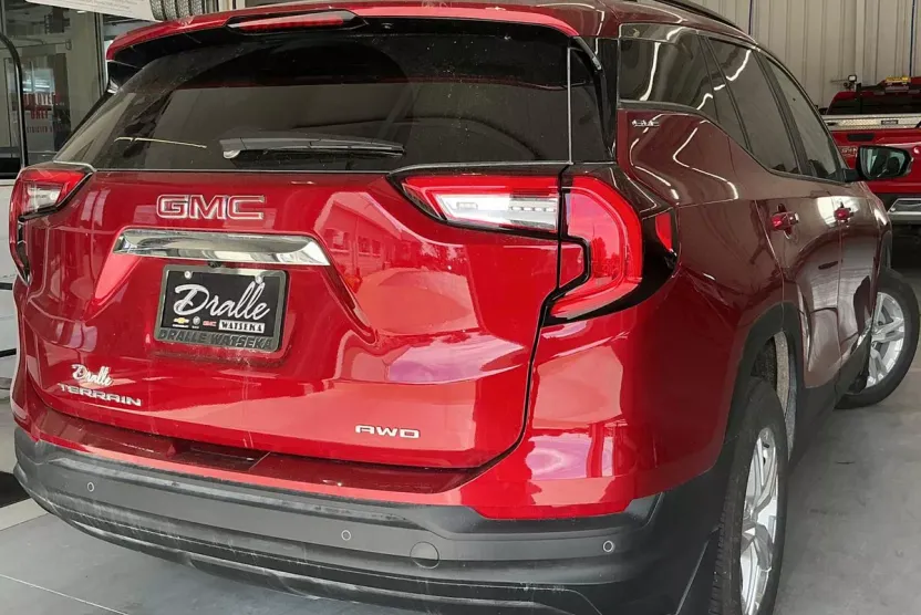 2023 Gmc Terrain SLE photo 1