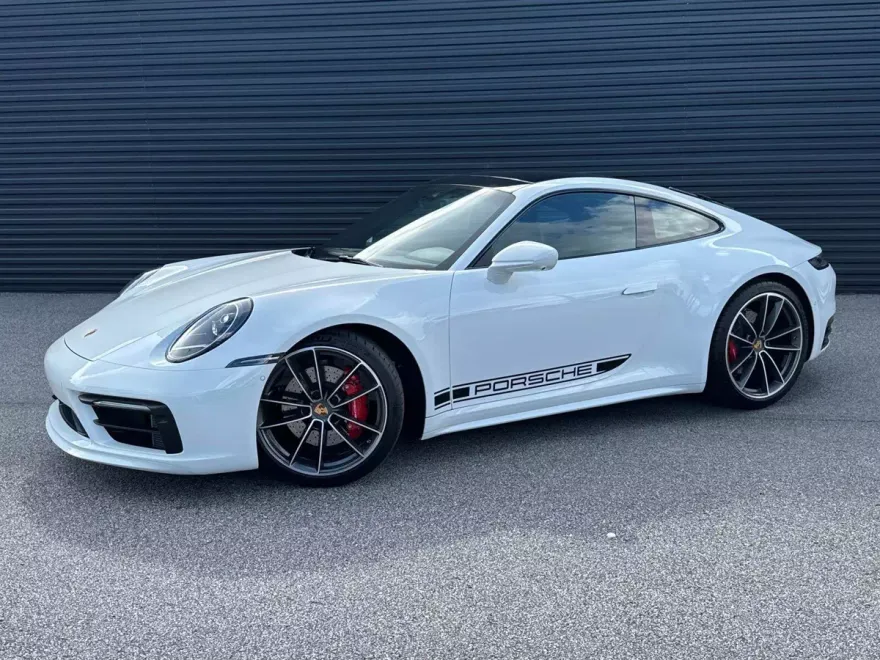 2023 Porsche 911 4S photo 1
