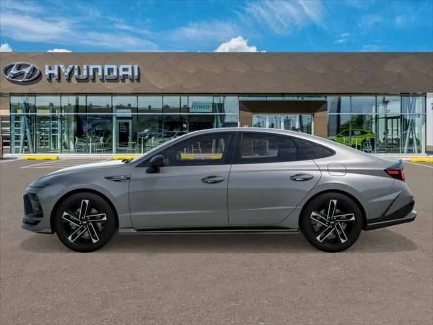 2025 Hyundai Sonata N Line photo 1