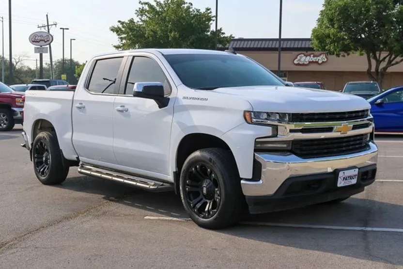 2019 Chevrolet Silverado 1500 LT photo 1