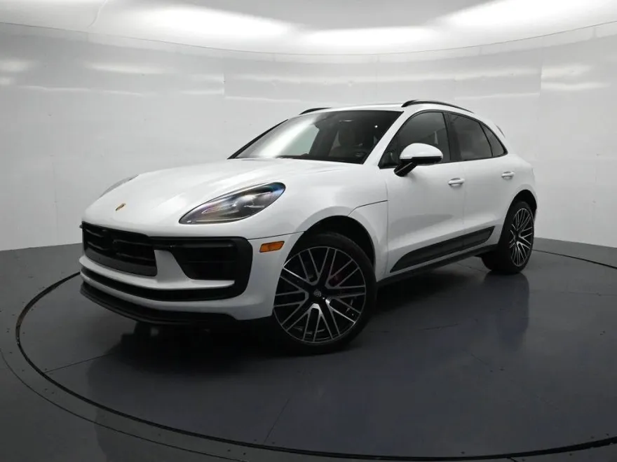 2025 Porsche Macan S photo 1