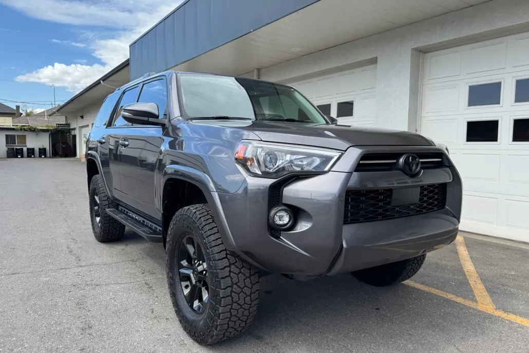 2022 Toyota 4Runner SR5 Premium photo 1