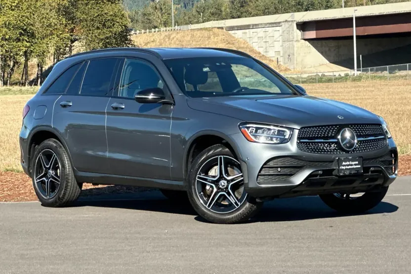 2022 Mercedes Benz GLC 300 4MATIC photo 1