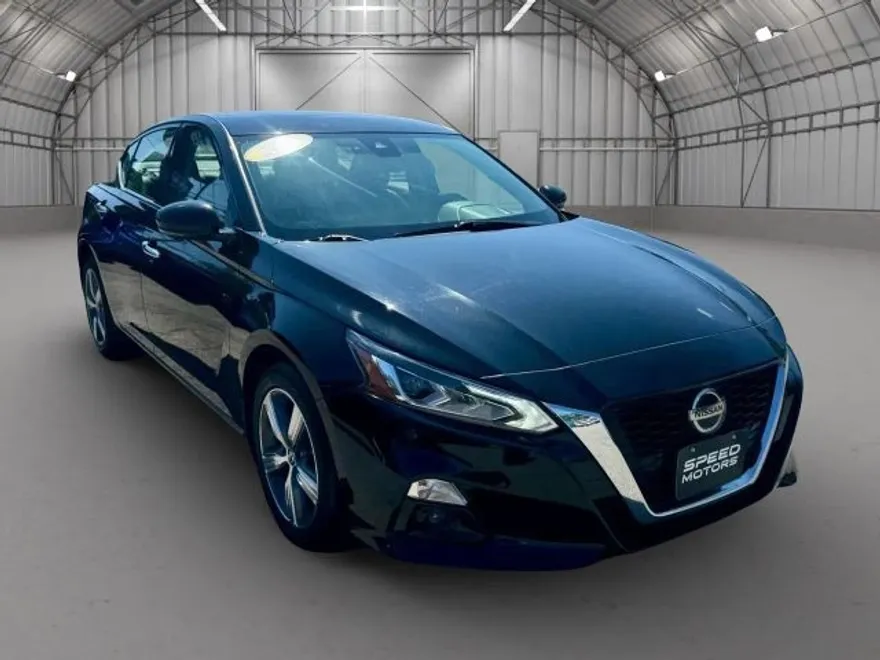 2019 Nissan Altima 2.5 photo 1