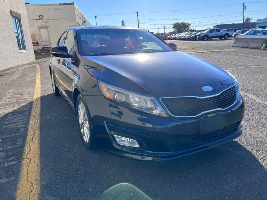 2014 Kia Optima EX photo 1