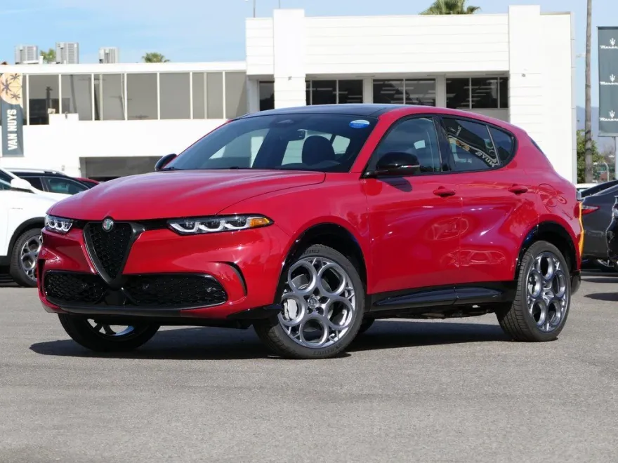 2025 Alfa Romeo Tonale photo 1