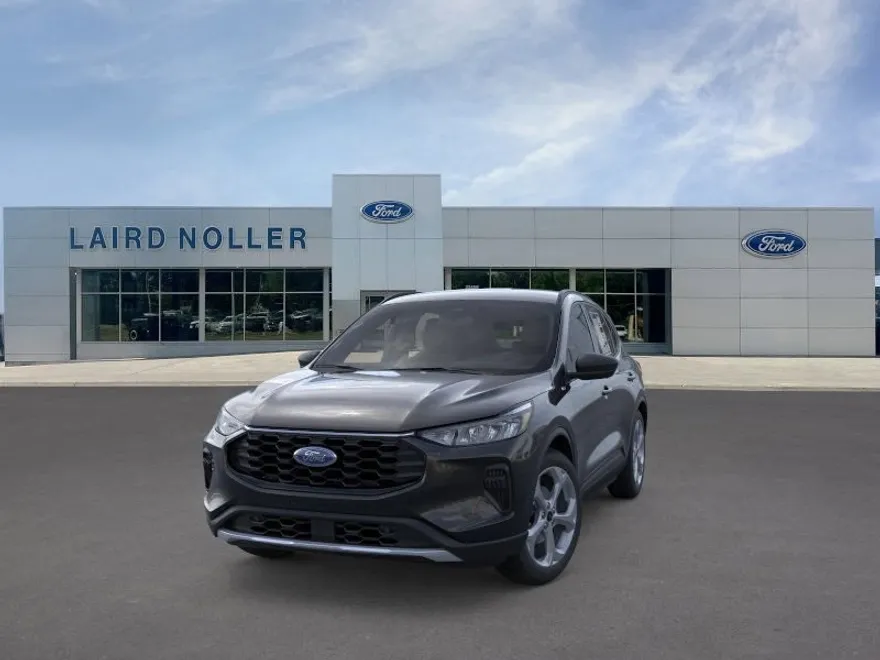 2025 Ford Escape ST-Line photo 1