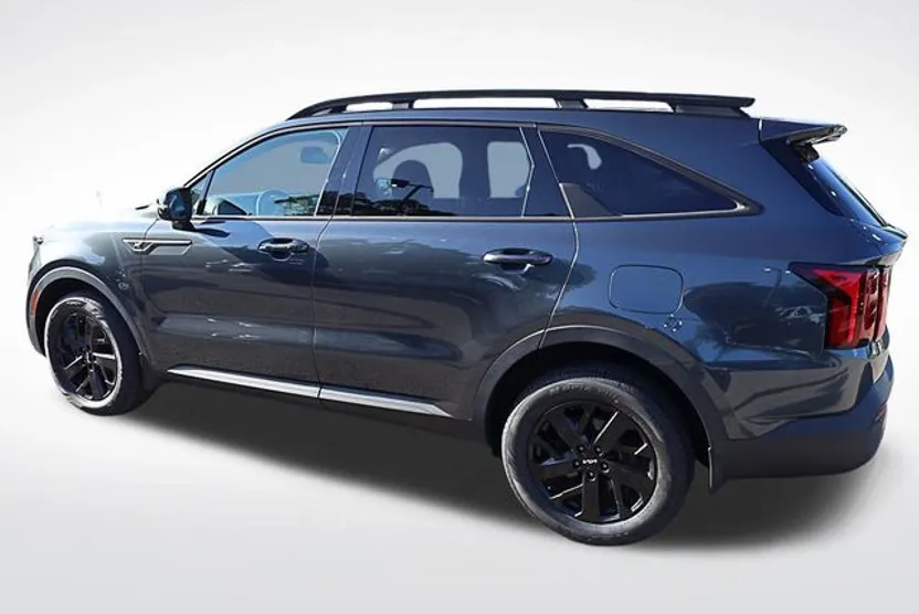 2022 Kia Sorento S photo 1